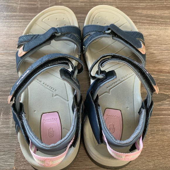 Teva — verra blue/grey/pink hiking sandals women’s 9 - Picture 3 of 5